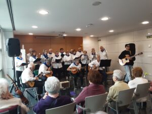 20240418 173621 - La rondalla Zizur Mayor actuó ayer en la residencia