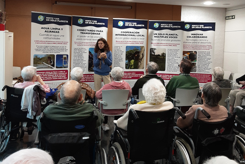 Fabre y su exposicion anual - Exposición de FABRE: Norte y Sur, un solo planeta